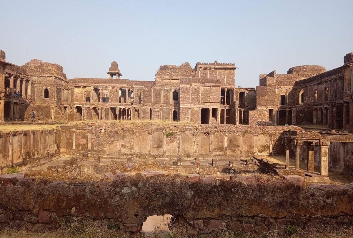 interesting facts about raisen fort bhopal and puranmal singh history
