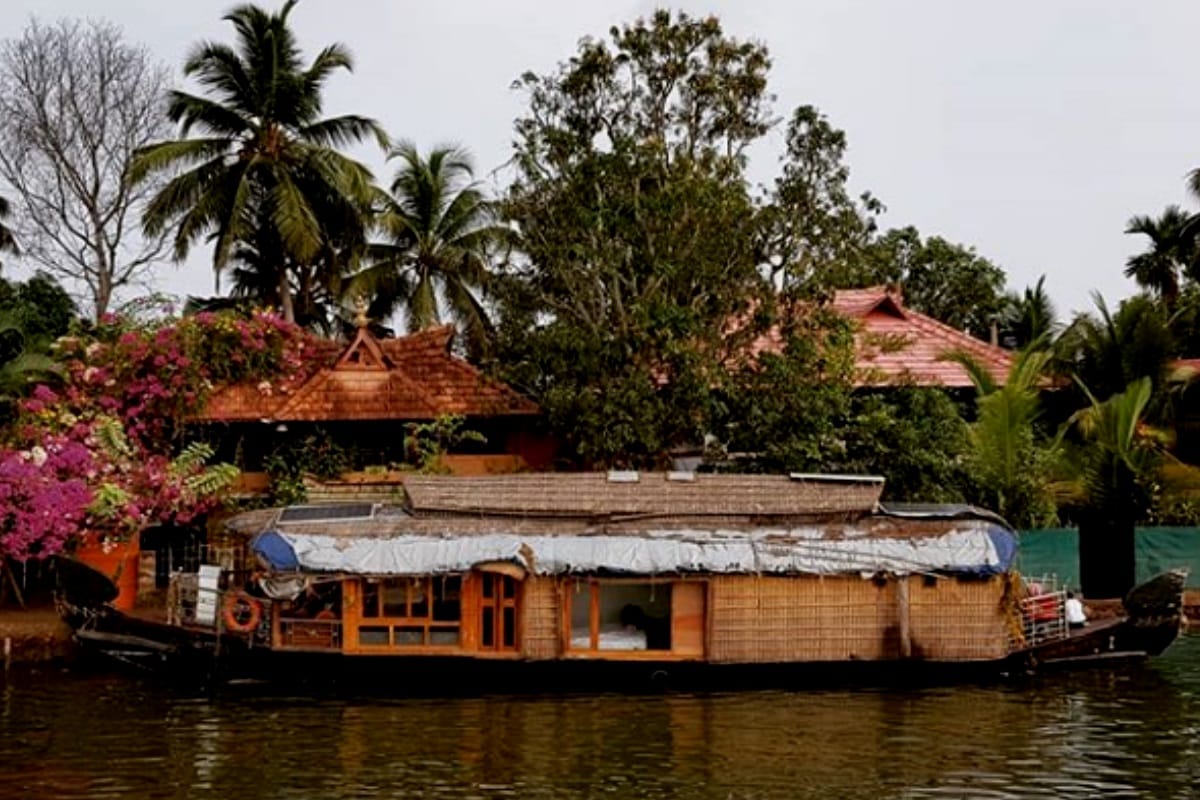 planning for tour, here is all about tourist places and package