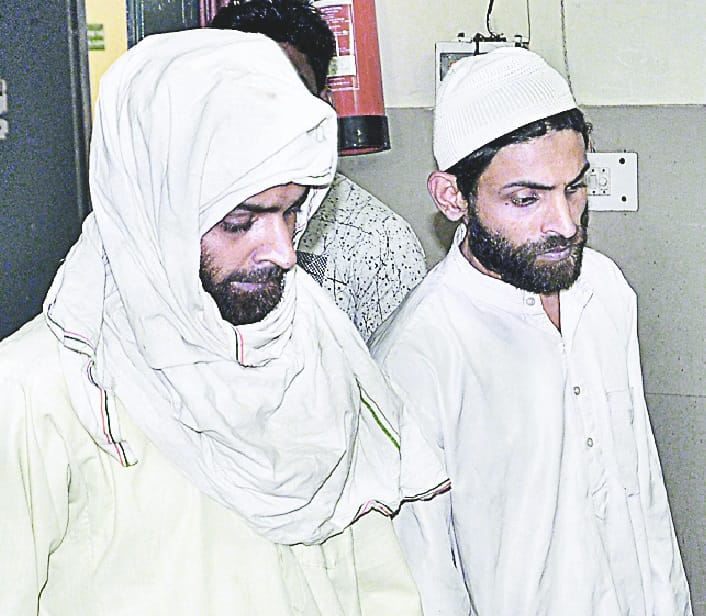 guljaar aur shejaad ki aath din ki remaand manjoor