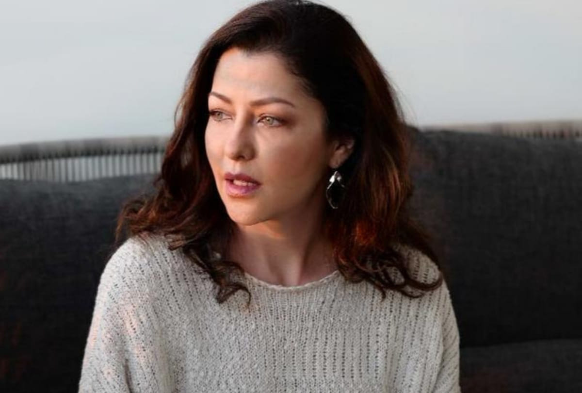 Aditi Govitrikar is India's first and only Mrs World, she is doing this work nowadays