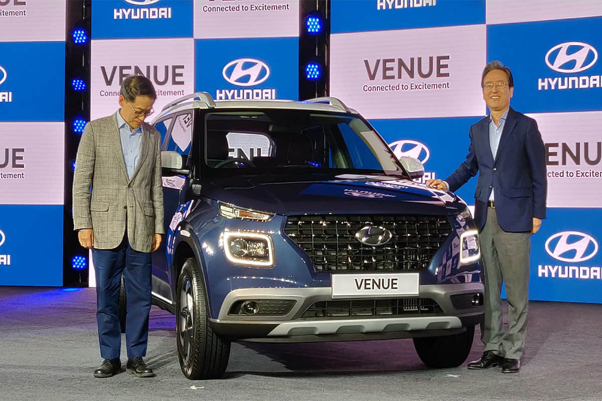hyundai venue turbo petrol bs6 hyundai venue 1.0 turbo dct hyundai venue s turbo dct petrol features hyundai venue s turbo dct features hyundai venue diesel variants hyundai cars india hyundai india