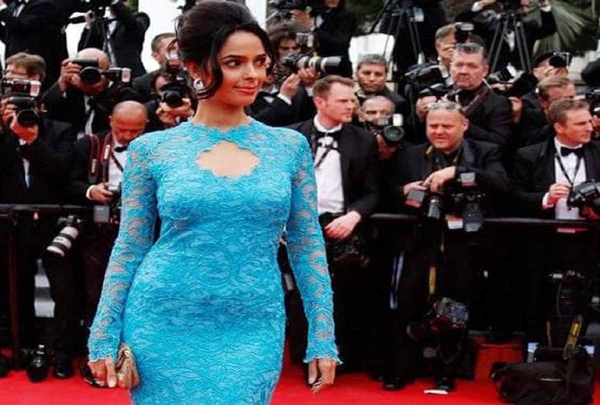 mallika sherawat repeats dress in cannes 2019