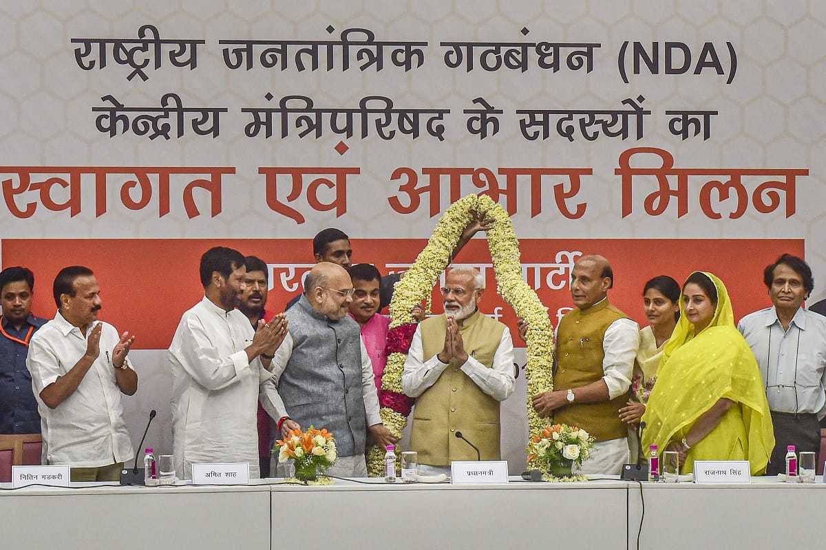 NDA meeting at BJP headquarters In New Delhi, PM Modi honored