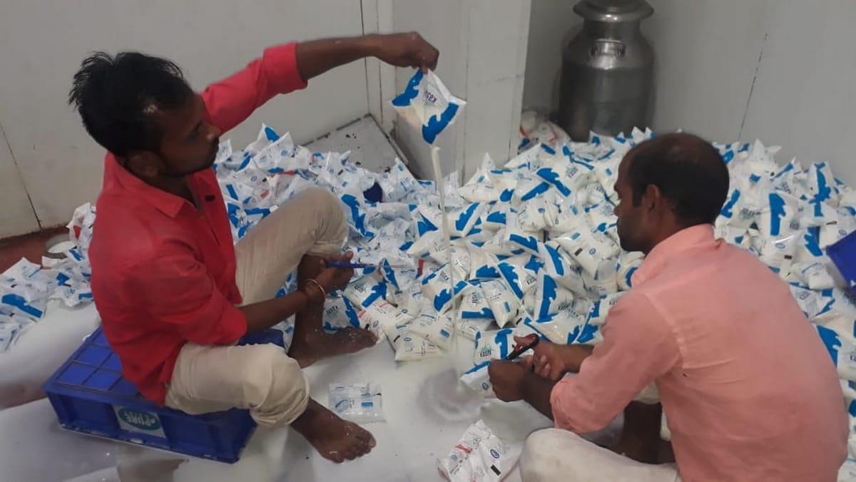 Food Department raid in milk Dairy Farm varanasi