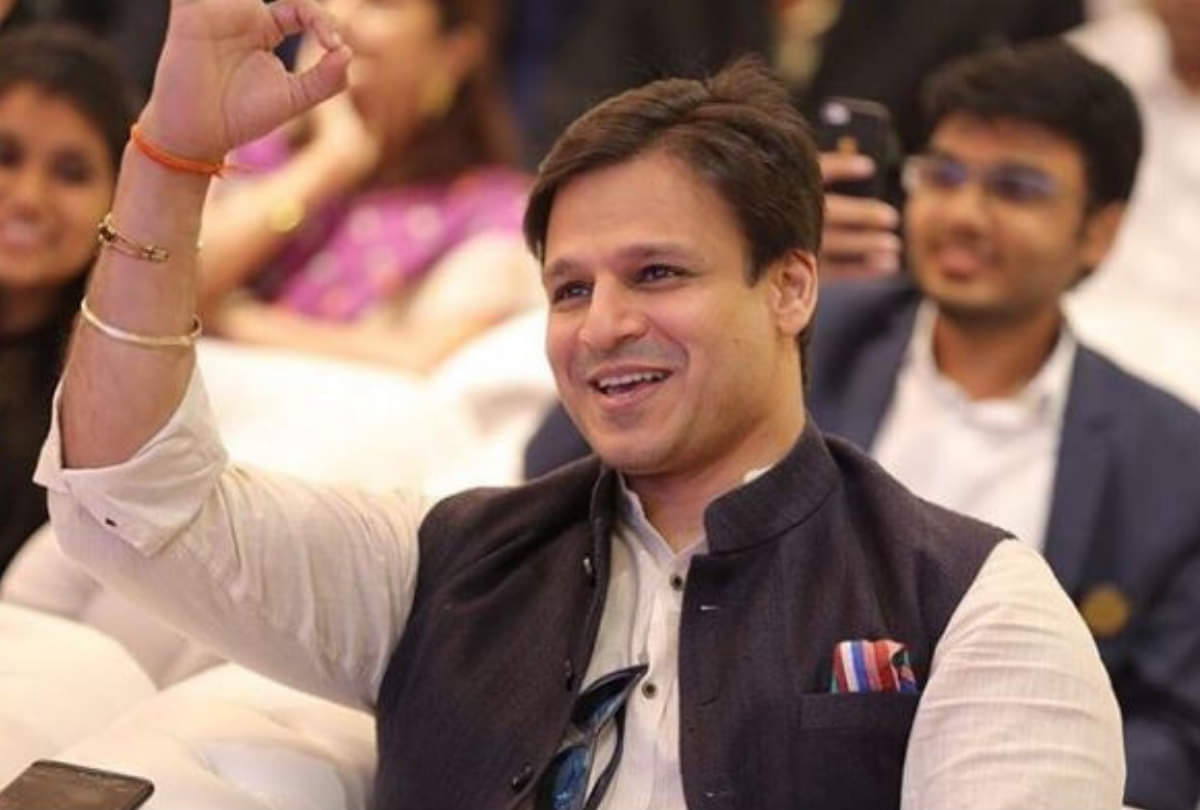 vivek oberoi will produce film on the story of balakot and wing commander abhinandan