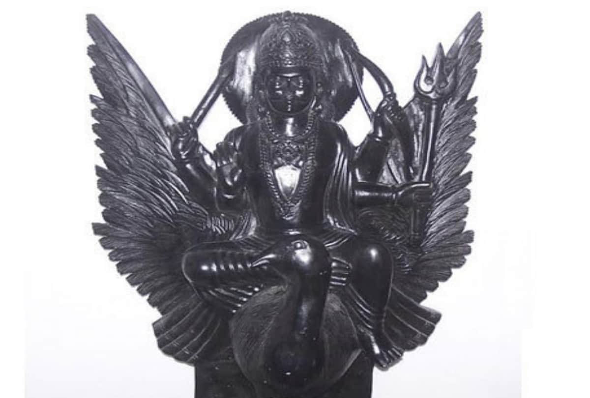Shani Jayanti 2022 Special Siddhi Yoga is being made on May 30 please Shani Dev with these measures