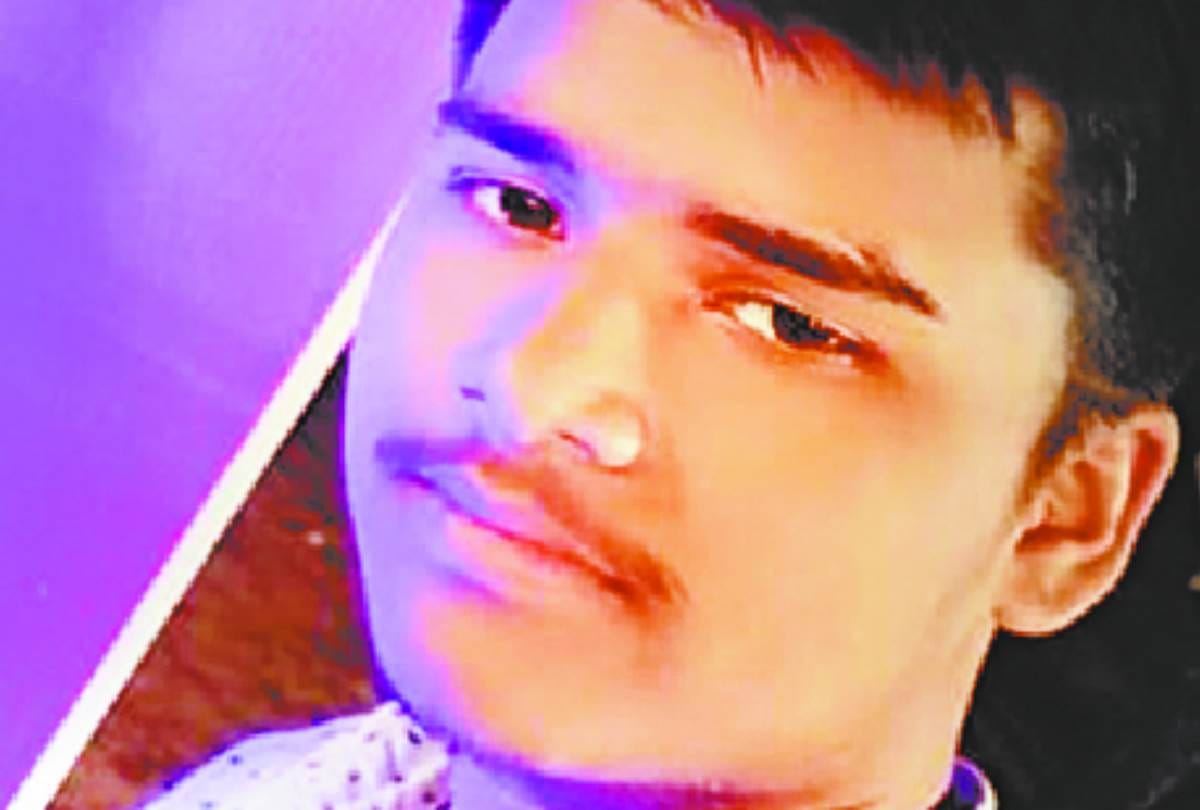 boy died because of accidental firing in gonda