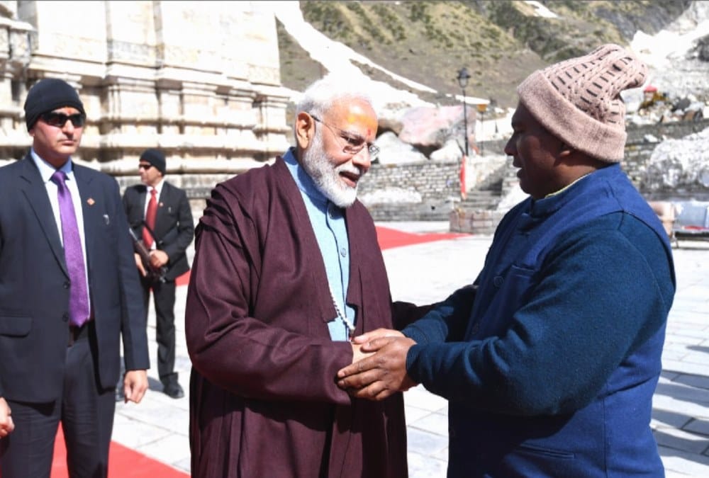 Bjp mla deshraj karnwal meet Pm narendra modi in kedarnath dham