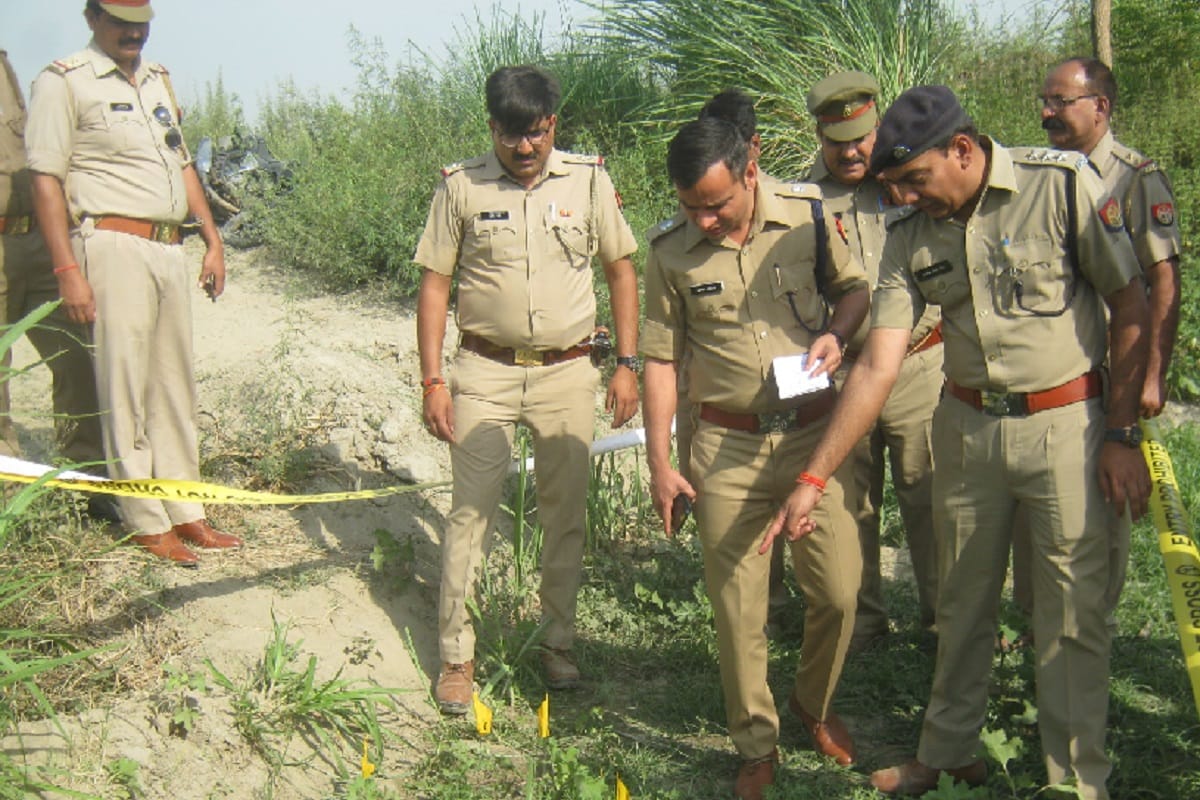 A badmash has been killed in police encounter in Muzaffarnagar