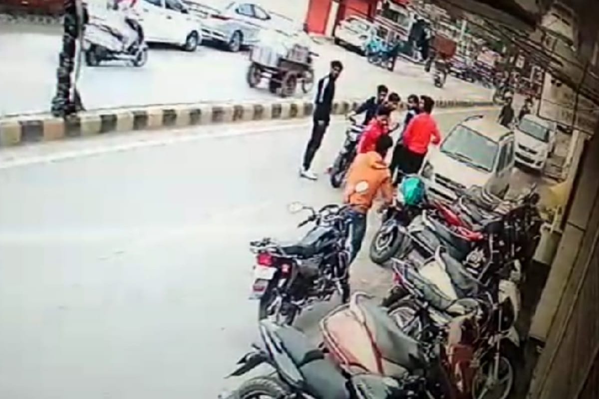 inspector son beating a teenager brutally in Meerut, Police take action