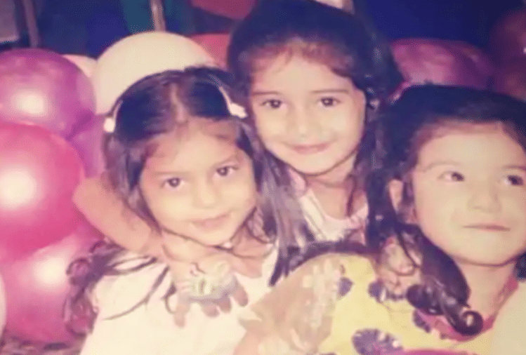 suhana khan childhood pictures with ananya pandey and navya naveli nanda