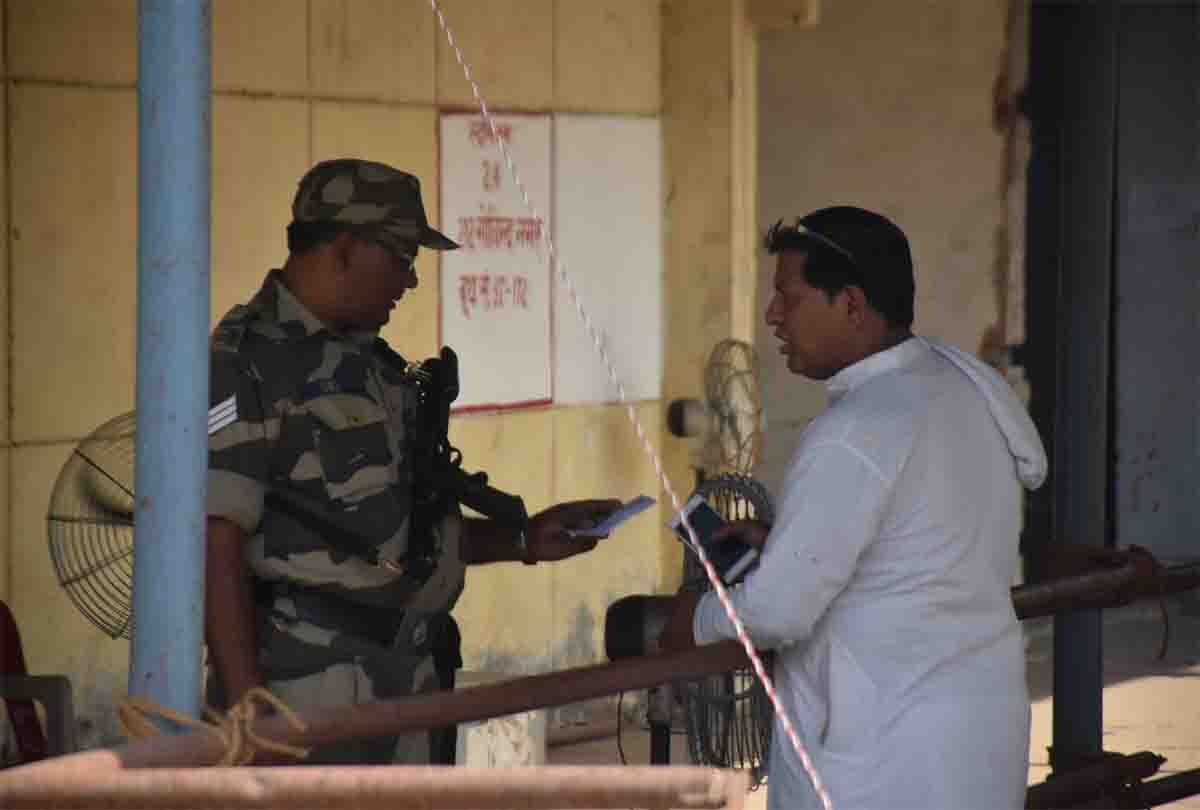 high security on vote counting place in kanpur