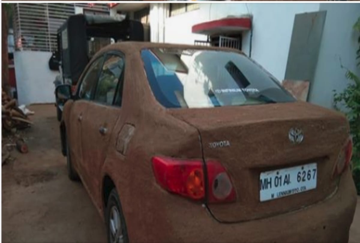 car owner coats vehicle with cow dung in hindi
