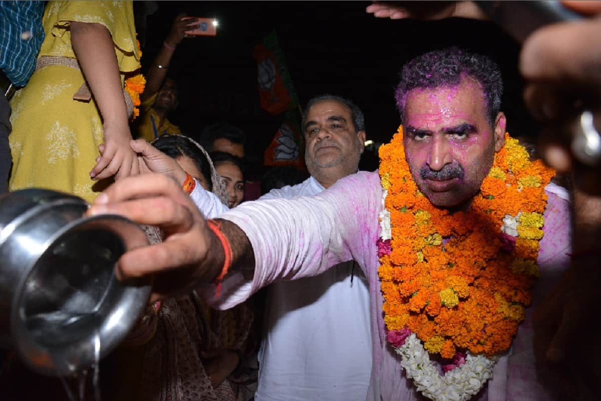 Uttar Pradesh Lok Sabha Election 2019 Results 2019: Sanjeej Baliyan celebrates after victory