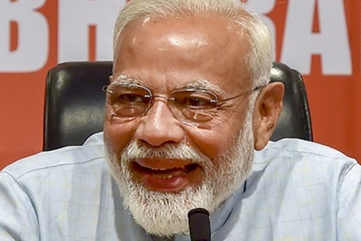 narendra modi simple lifestyle made him successful know train incident of modi