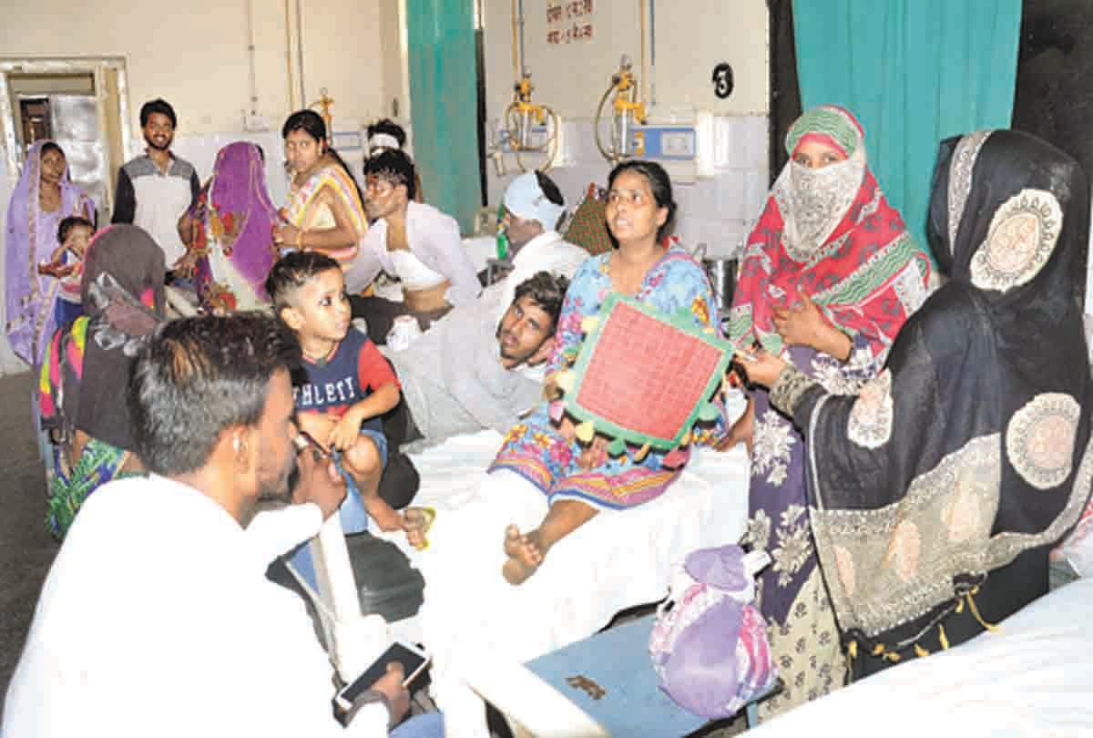 Patients suffering from heat for two hours in the hospital