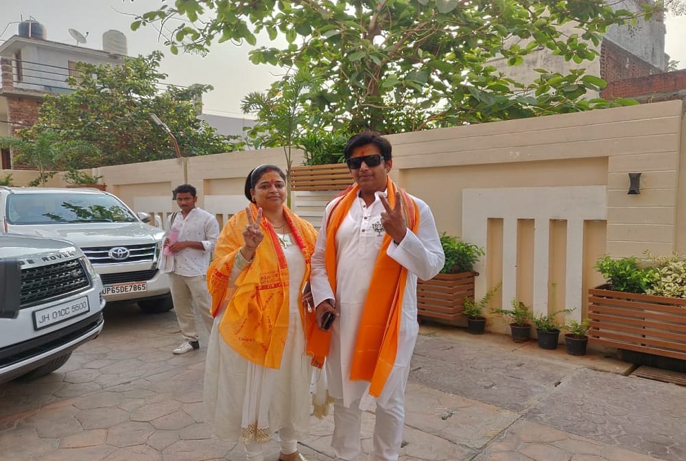 Smriti Irani Sunny Deol Ravi Kishan Nusrat Mimi first time become MP in Lok Sabha Election 2019