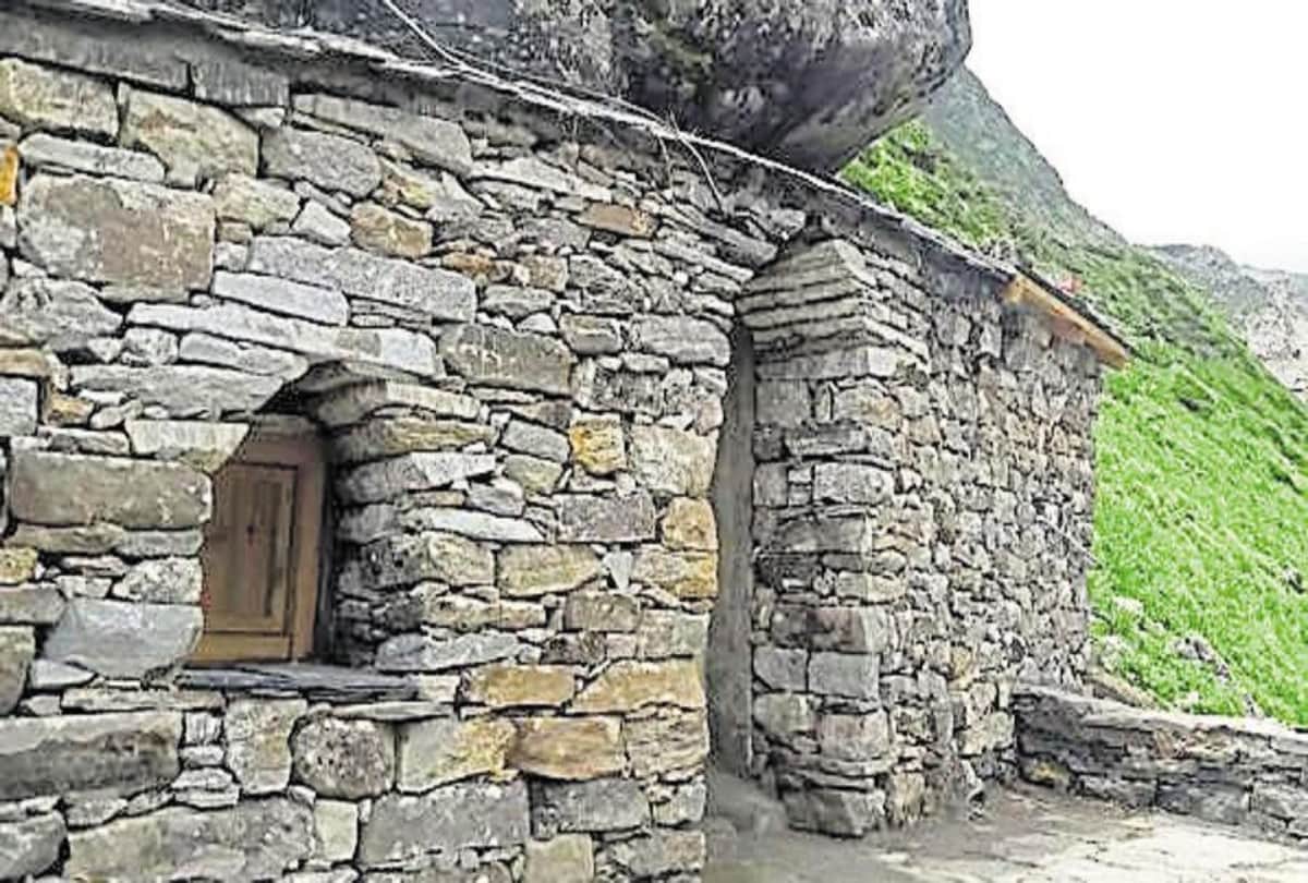 Kedarnath Rudra Meditation Cave has virtually been renamed to Modi cave