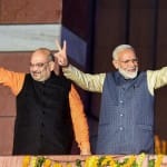 चुनाव जीतने के बाद अभिवादन करते प्रधानमंत्री नरेंद्र मोदी और भाजपा अध्यक्ष अमित शाह