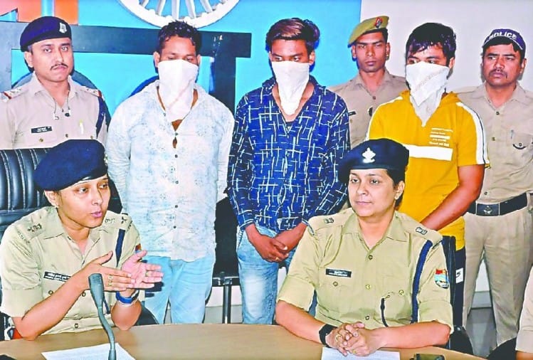 आरटीओ की फर्जी वेबसाइट बनाकर वाहन कर वसूलने वाले गैंग का भंडाफोड़, ऐसे ...