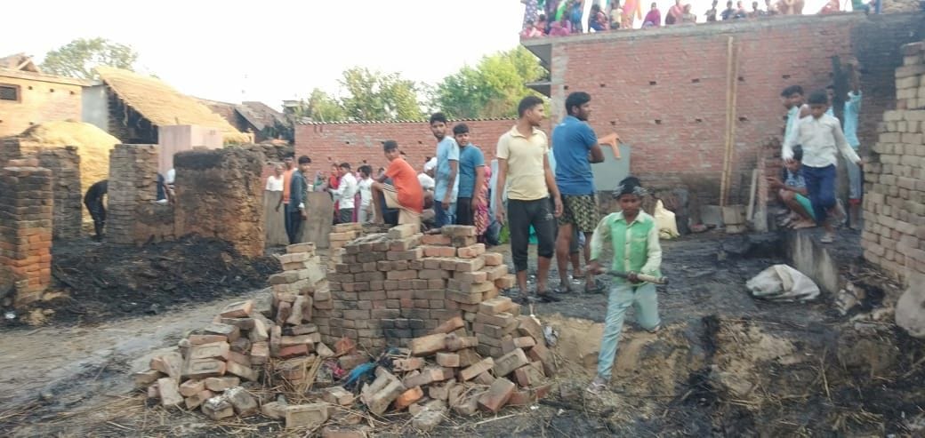 शादी का सामान ही नहीं, अरमान भी आग में जल गए