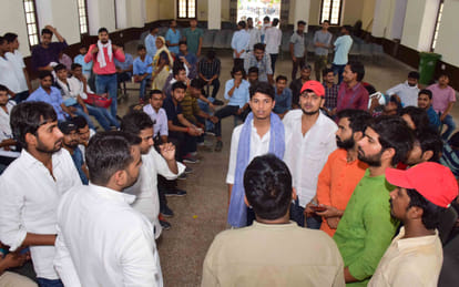Happiness in Allahabad University on vacating the hostel