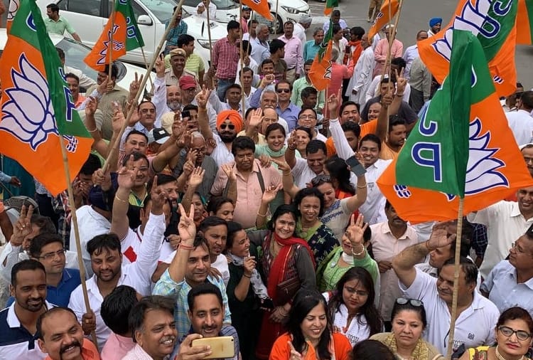 Lok Sabha Election 2019 Result, BJP Candidate Kirron Kher Winning Reasons