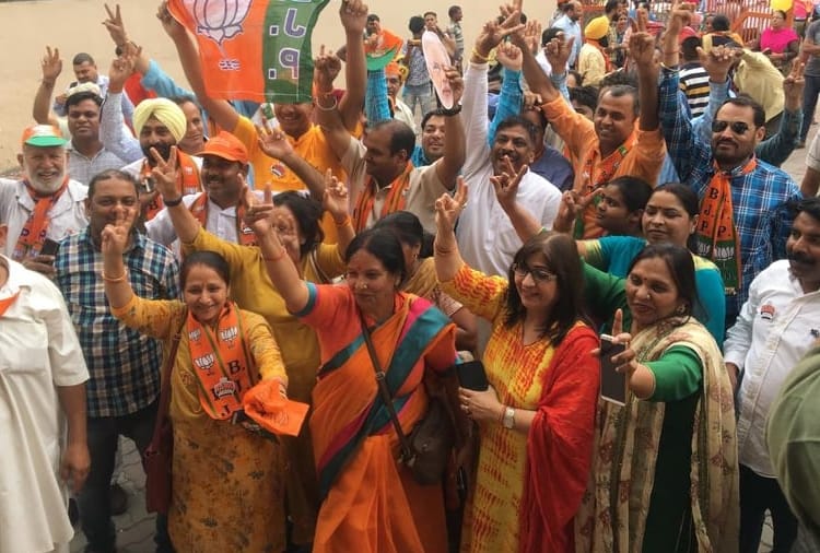 Lok Sabha Election 2019 Result, BJP Candidate Kirron Kher Winning Reasons