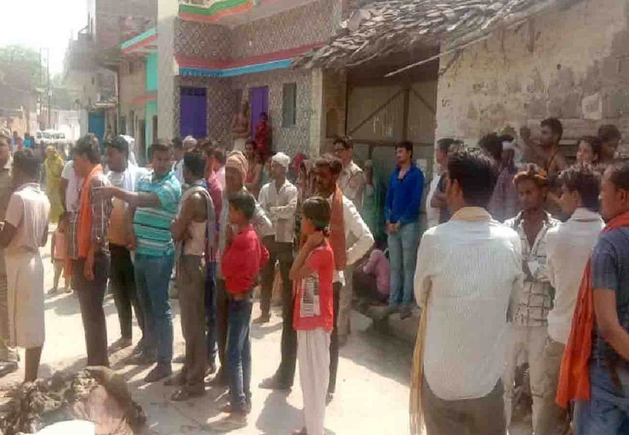 woman set fire along with two child after that husband jumped ahead train and died