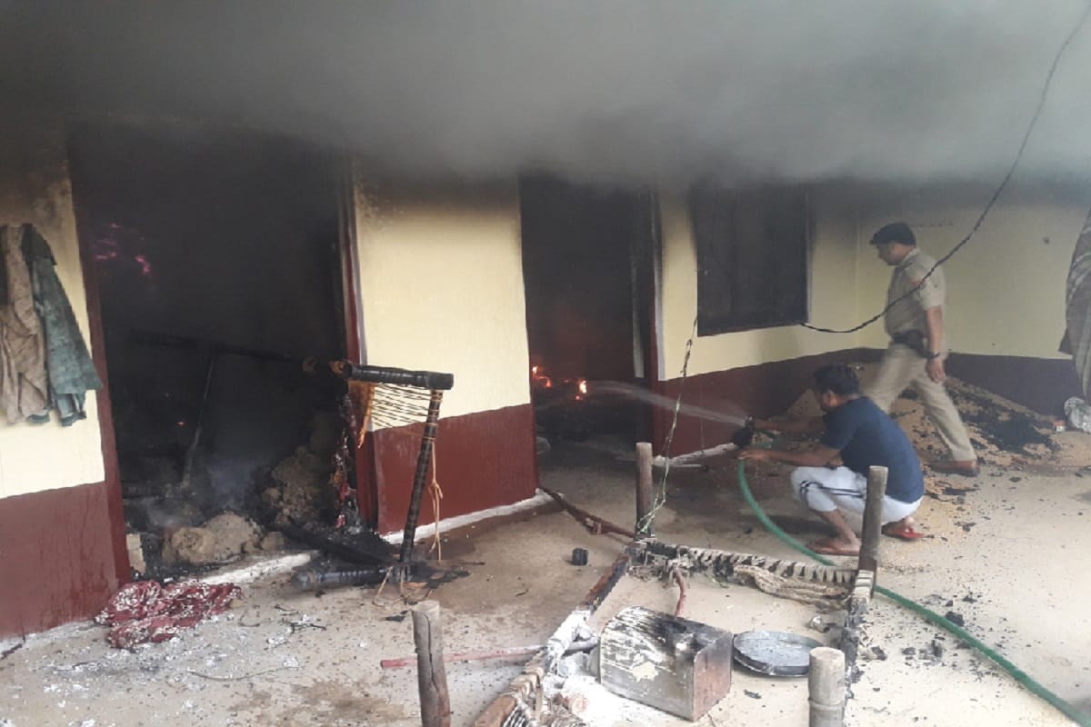 The houses of the boyfriend were set on fire after court marriage in Muzaffarnagar