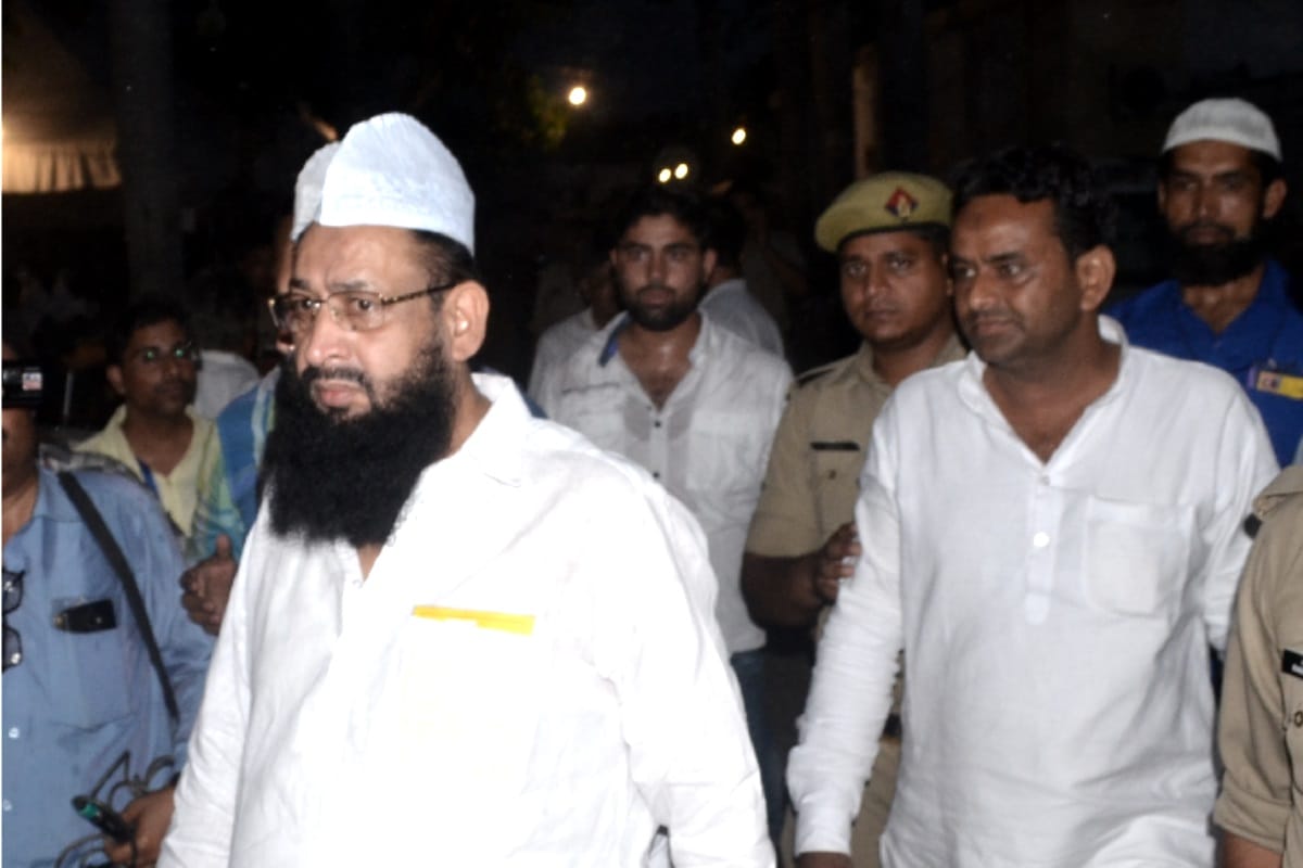 Meerut Police will soon arrest former BSP minister Yakub Qureshi and son Imran Qureshi
