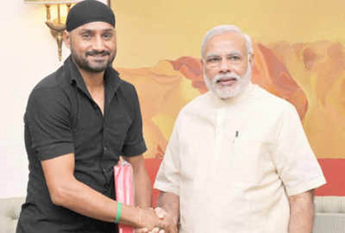 Sachin sehwag and other cricketers congratulates narendra modi over election victory