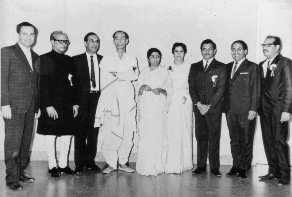 majrooh sultanpuri death anniversary know about his personal life