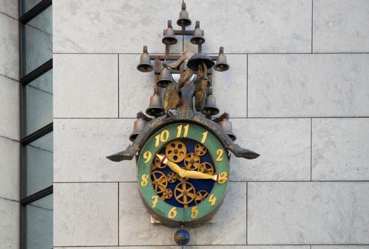 switzerland solothurn town obsessed with number 11 here never at the clock 12