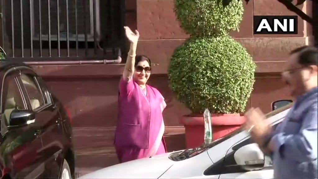 Sushma Swaraj Untold Story she announced the removal of Article 370 in 2007 itself