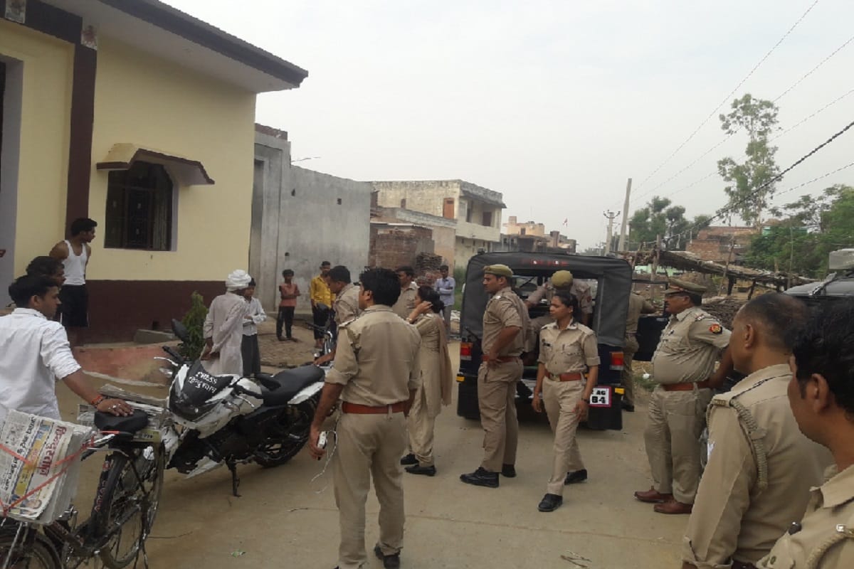 Mother and daughter body found in locked room at prayagraj of uttar pradesh