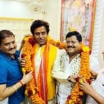 गोरखपुर से नवनिर्वाचित सांसद रवि किशन का स्वागत करते नवाबगंज ब्लॉक प्रमुख व अन्य