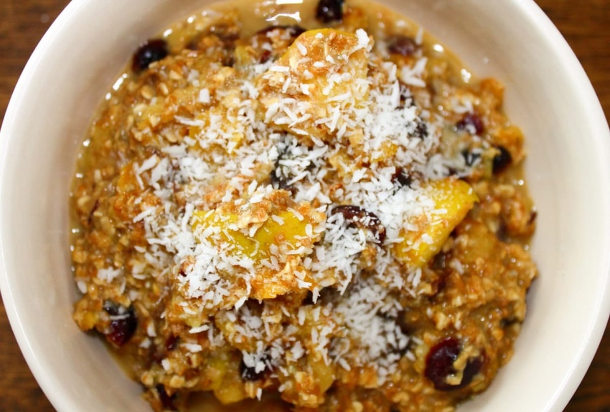 easy and quick cranberry mango chaat recipe to make in 5 minutes
