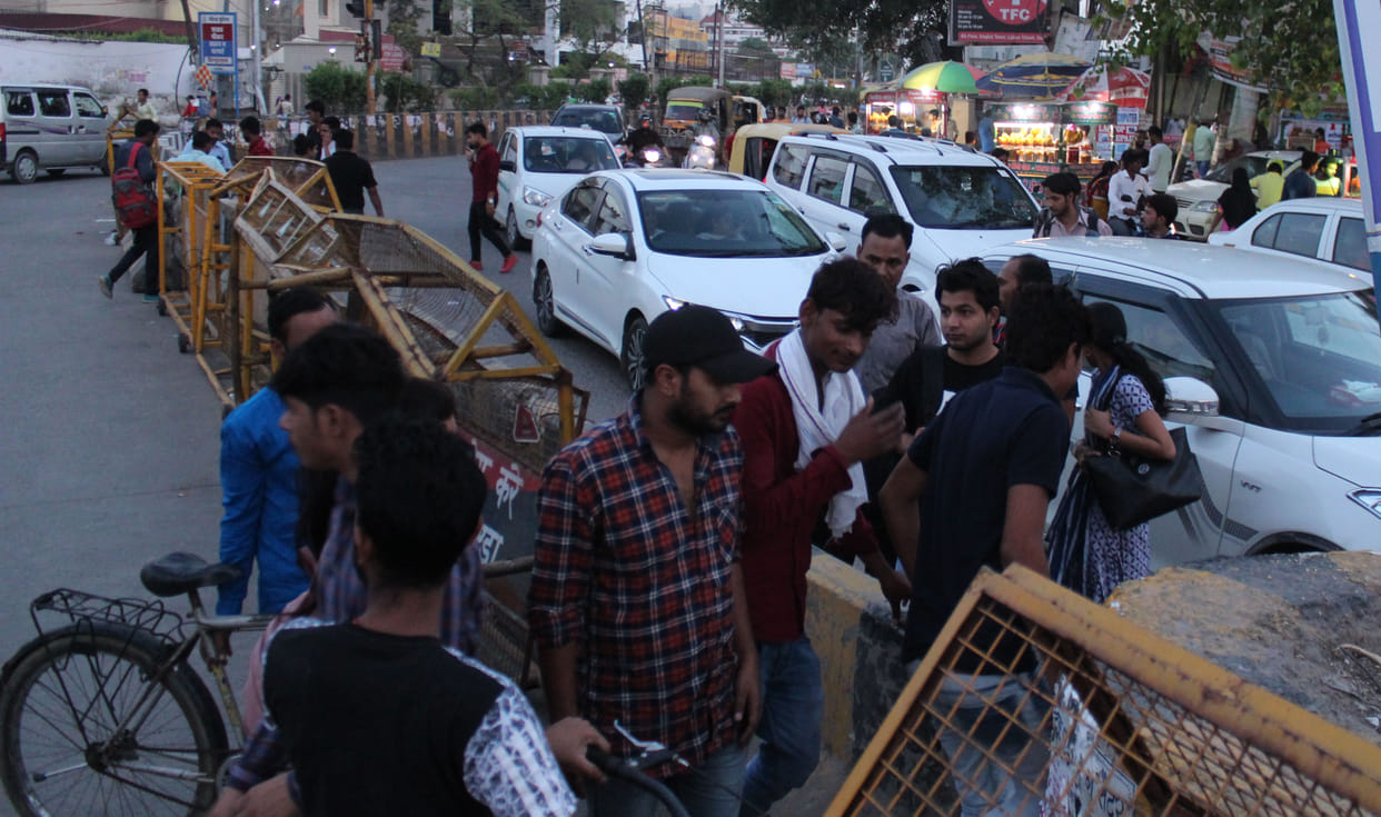 route diversion in labour chowk