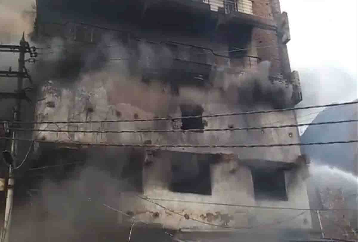 fire in a five storey building in kanpur after surat fire