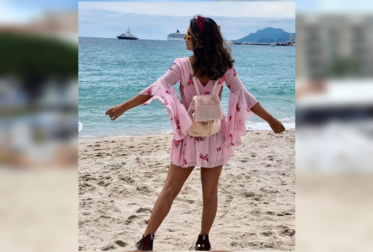Rocky Jaiswal takes Hina Khan on a romantic drive She shares her pics