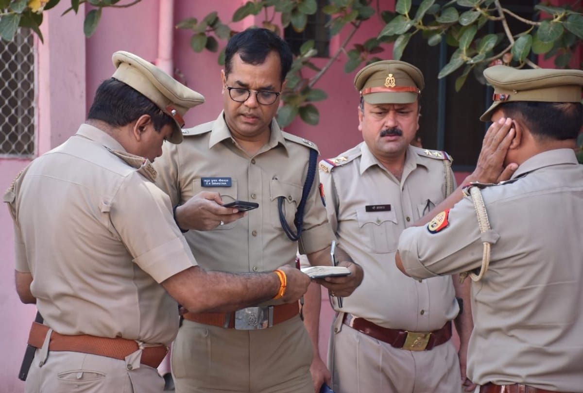 bulandshahr man killed 3 kids for not calling on iftar party case file on him one apprehend