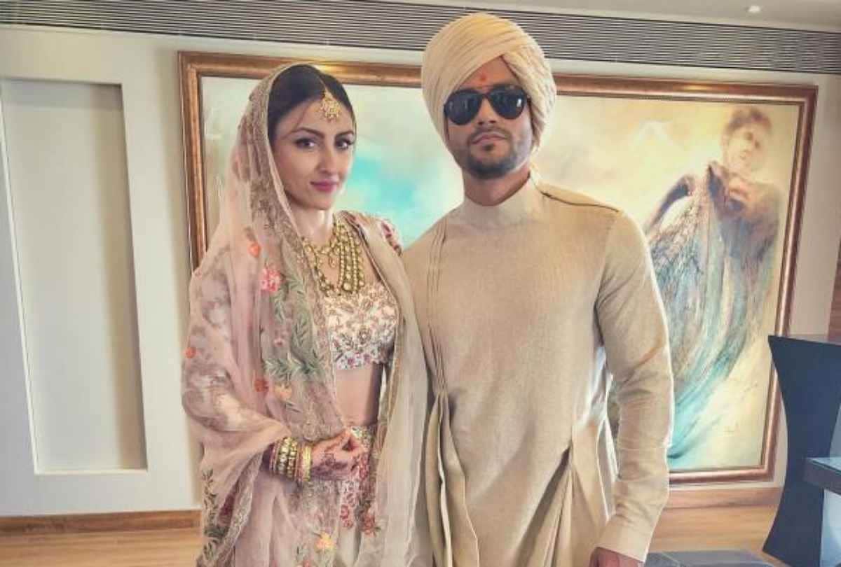 soha ali khan birthday look at her wedding photos