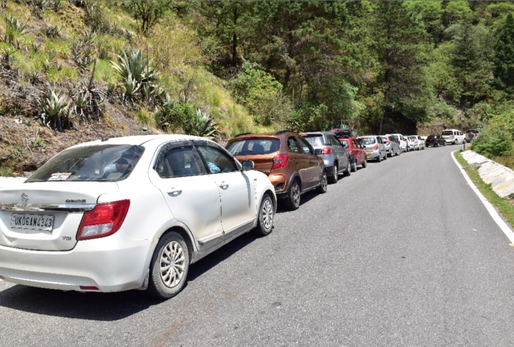 All Parking space full in nainital and heavy traffic summers 2019