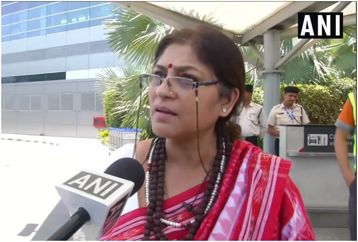 BJP leaders Swapan Dasgupta and Roopa Ganguly retire from Rajya Sabha