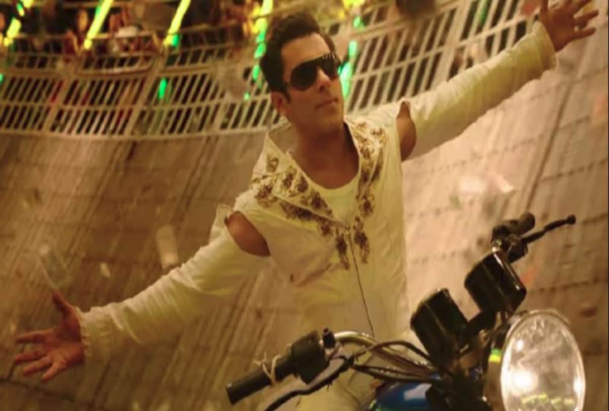Salman Khan learn bike driving in uttar pradesh in Moradabad for film bharat