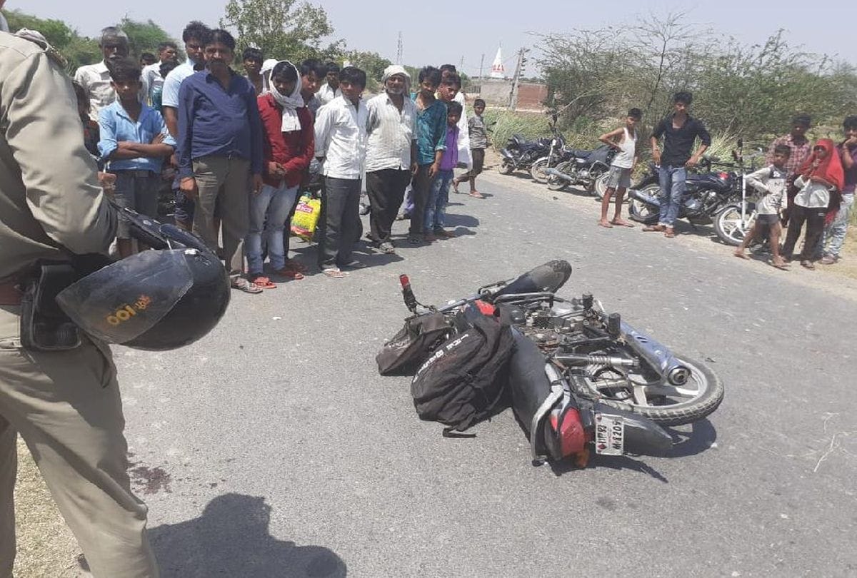 DCM hits Bike Three Women Died in Road Accident Amanpur Breaking News