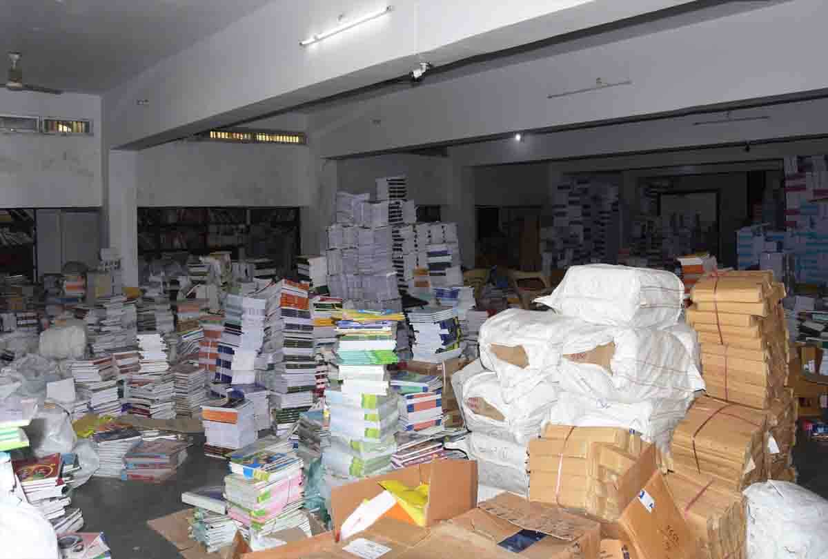 kanpur coaching mandi news after surat fire incident