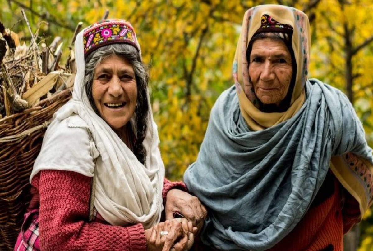 know about pakistan hunza community people live longer in world