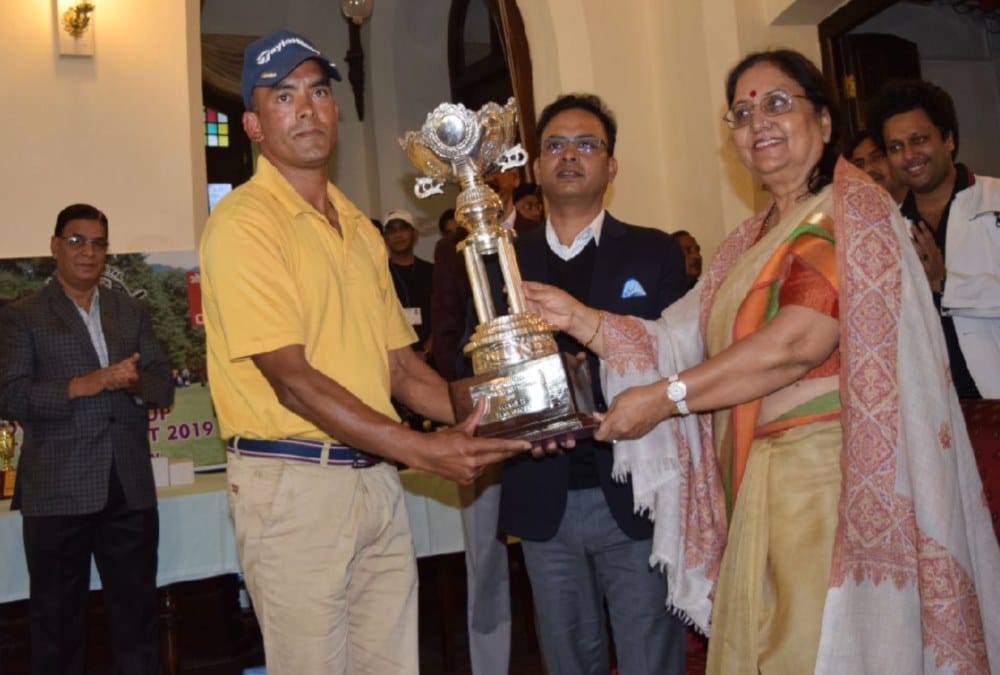Pithoragarh prem singh won 7th Governors Cup Golf Tournament